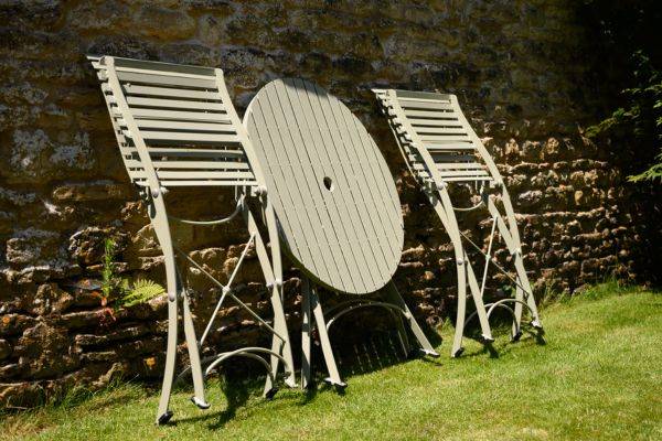 Darsham Green Dining Table Table Type B Chairs Folded Content Panel 1